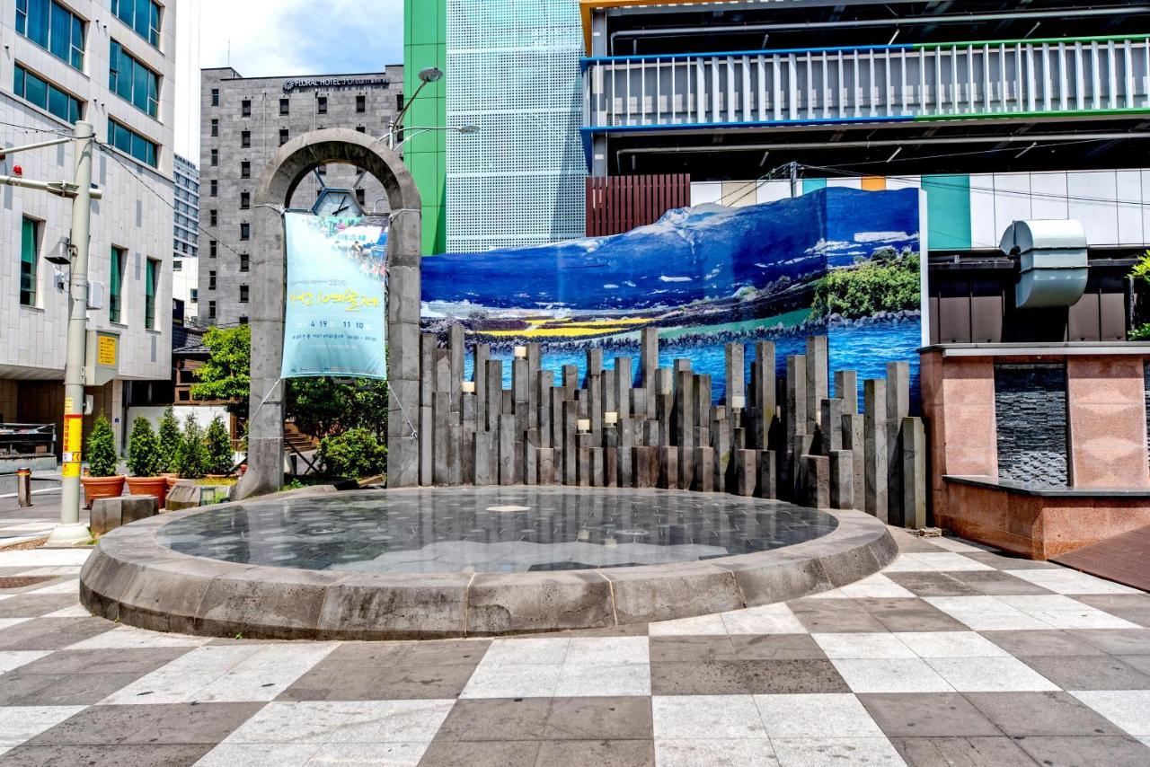 Trevi Hotel Jeju Buitenkant foto