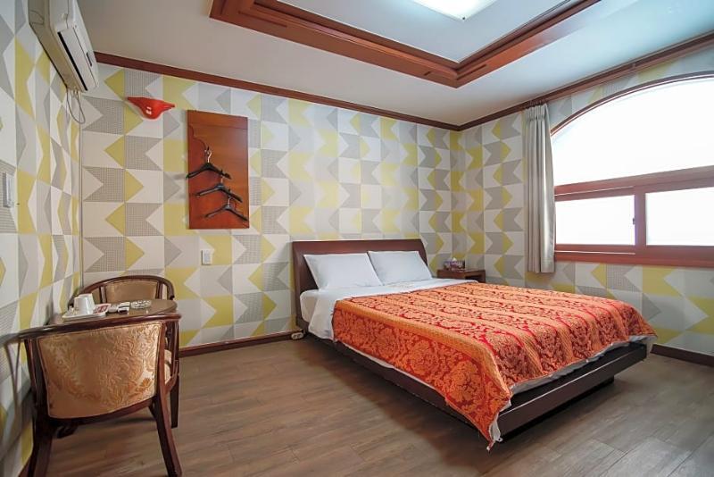 Trevi Hotel Jeju Buitenkant foto