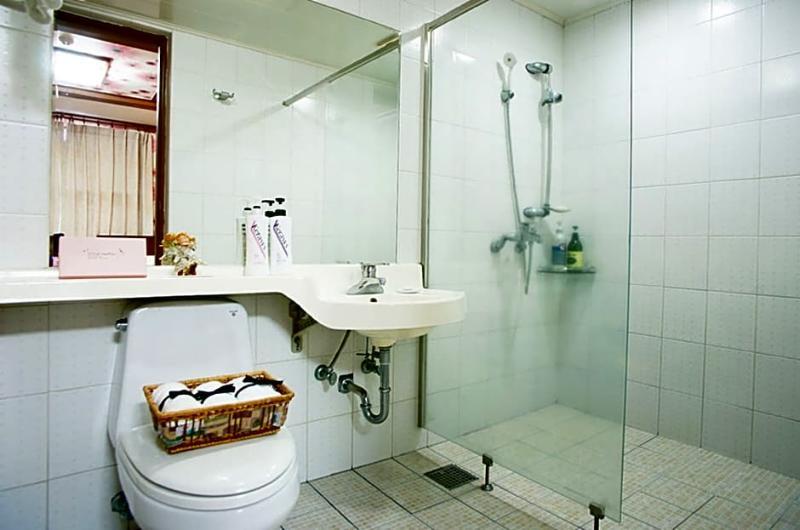 Trevi Hotel Jeju Buitenkant foto